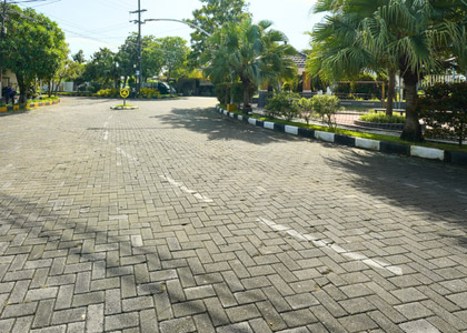 Jalan Paving pada rumah D'Gardenia City Sidoarjo